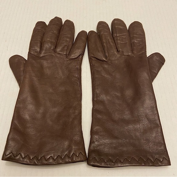 Lord & Taylor Accessories - Lord & Taylor Brown Genuine Leather Inner Thinsulate Gloves Size 7.5.